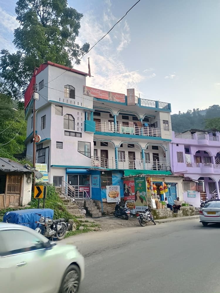 Satkar Hotel And Restuarant
