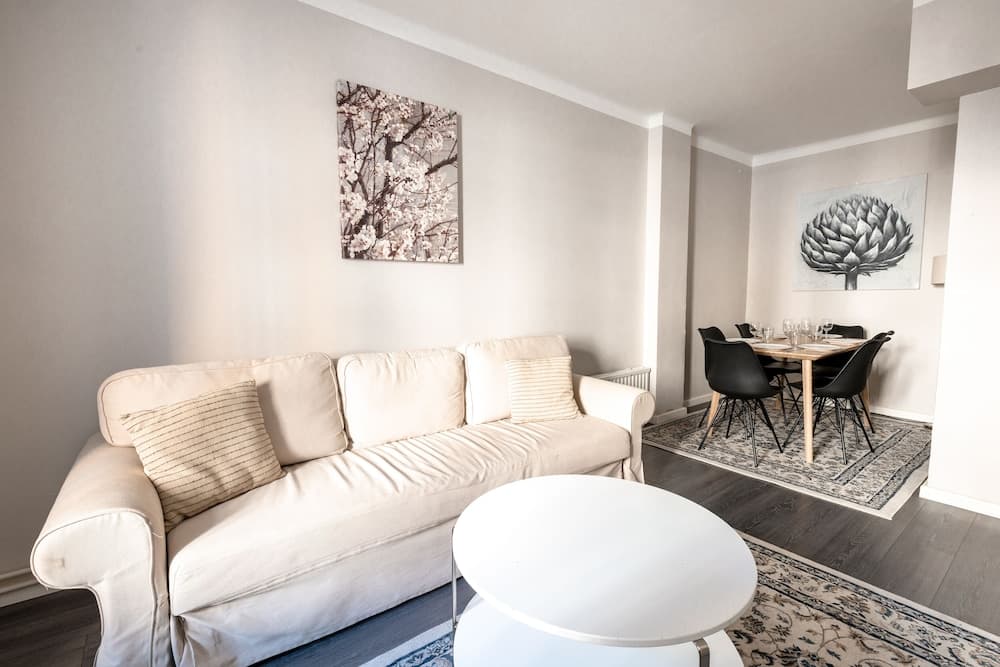 2ndhomes Stylish 1BR Apartment