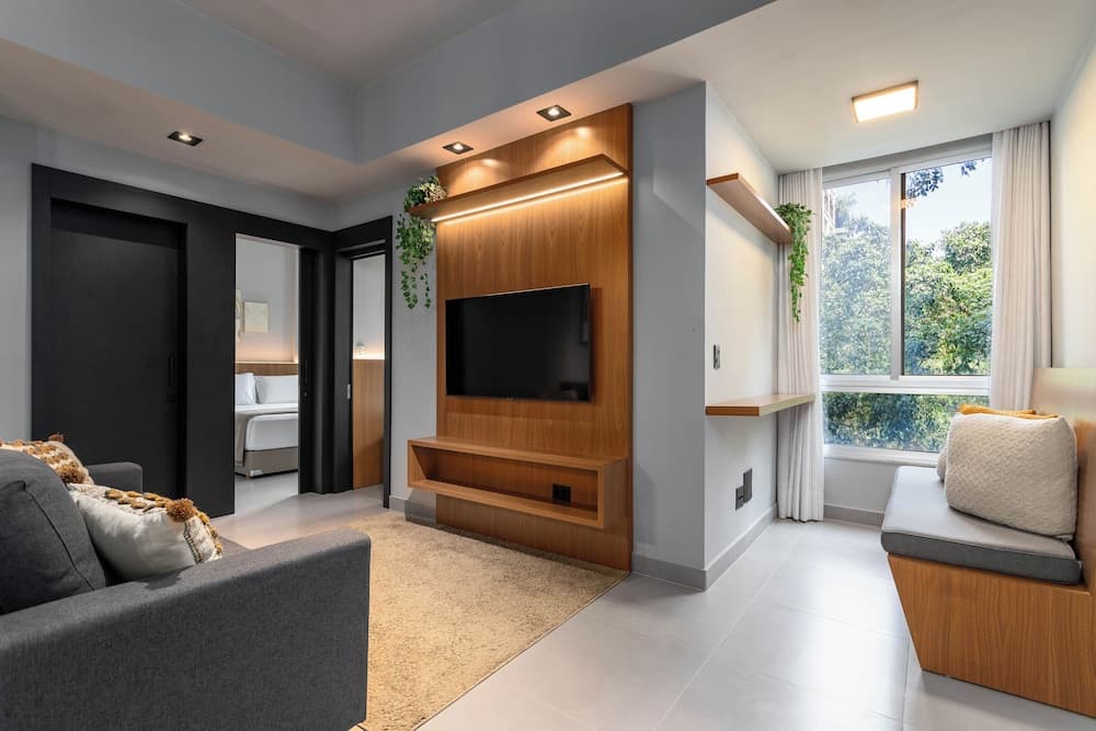 5 minutos da Praia do Leblon - AP302