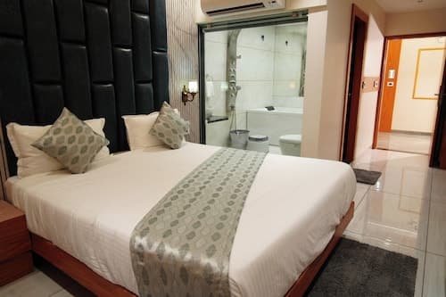 HOTEL BHAGYALAXMI LUXURY INN