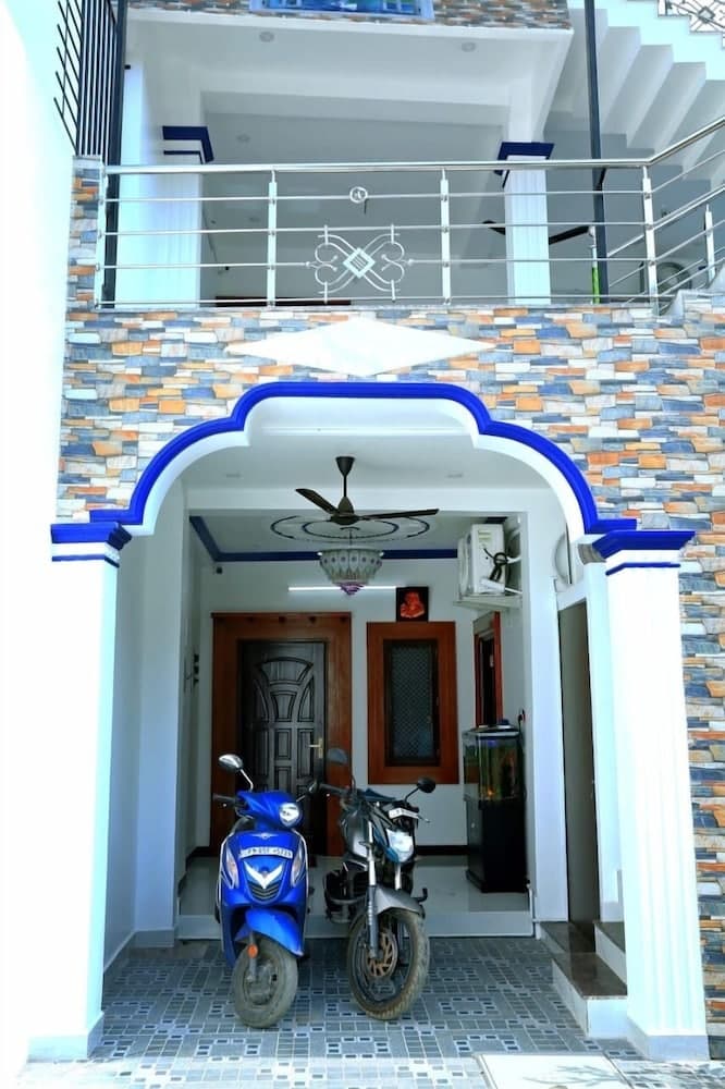 Konaklama yerinin ön cephesi