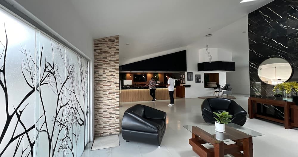 Hotel la Cascada Express