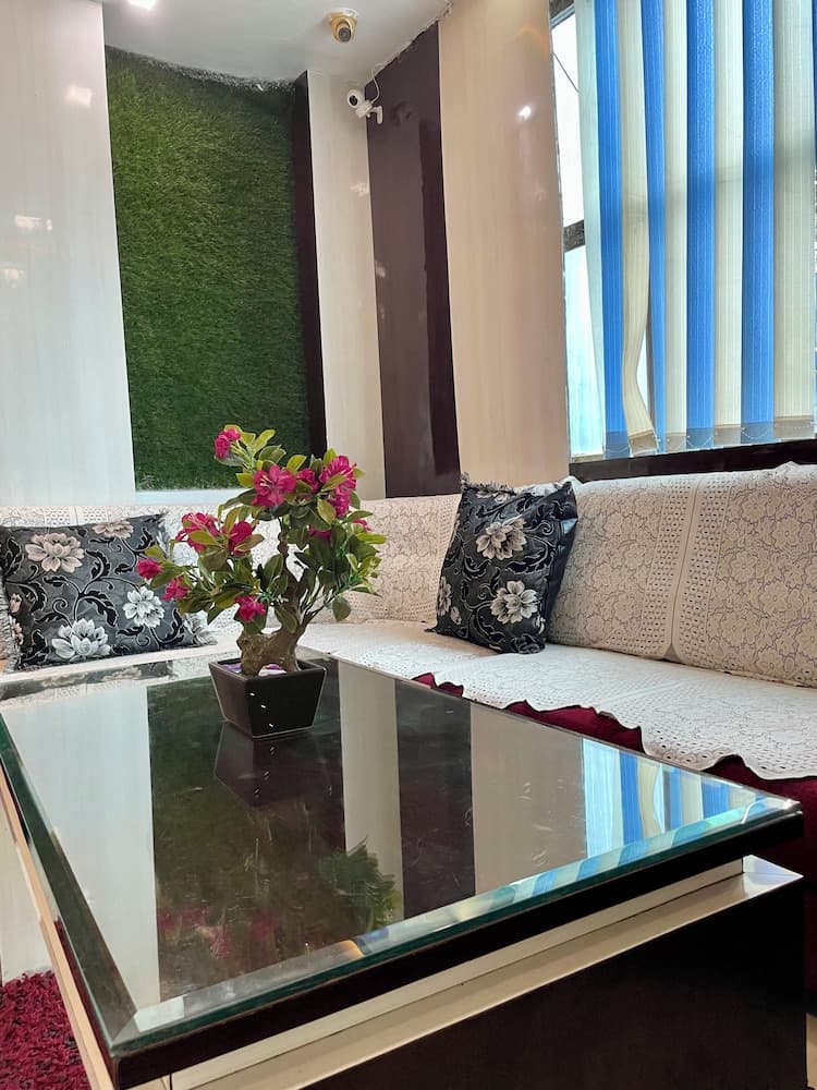 Hotel Komal Palace