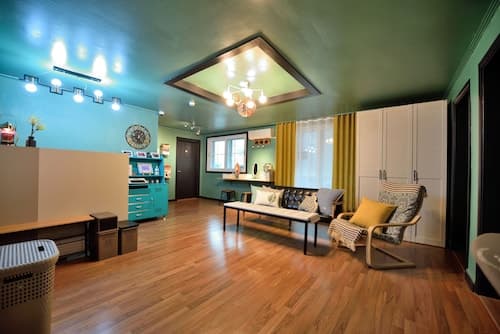 The One Hostel