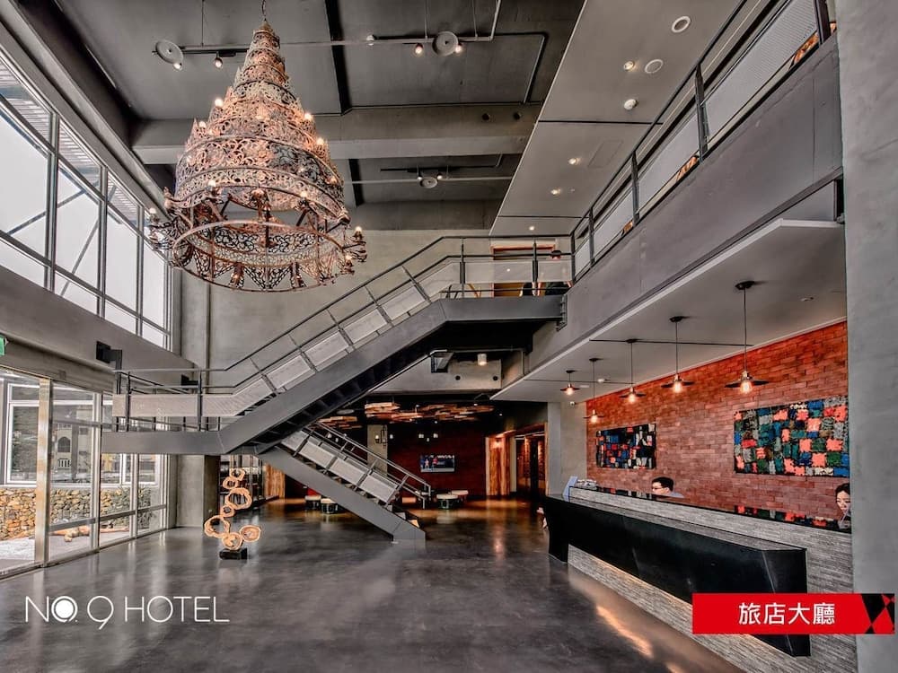 No. 9 Hotel