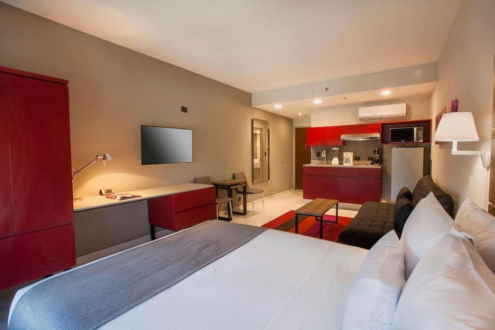 City Express Suites by Marriott Cabo San Lucas