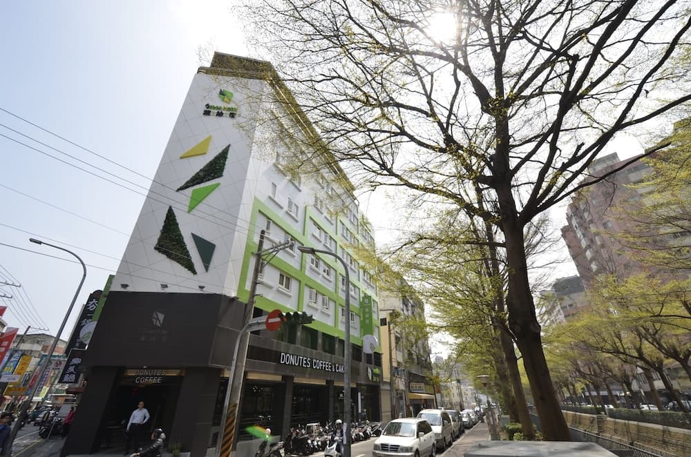 Green Hotel - Fengjia