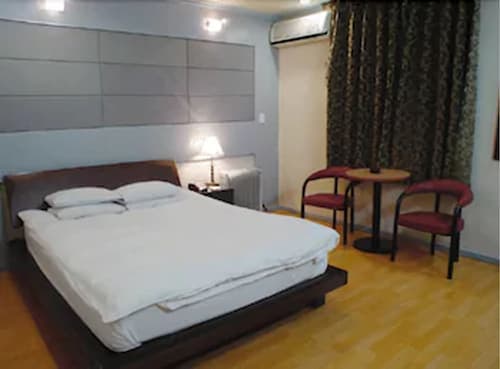 Youngbin Hotel