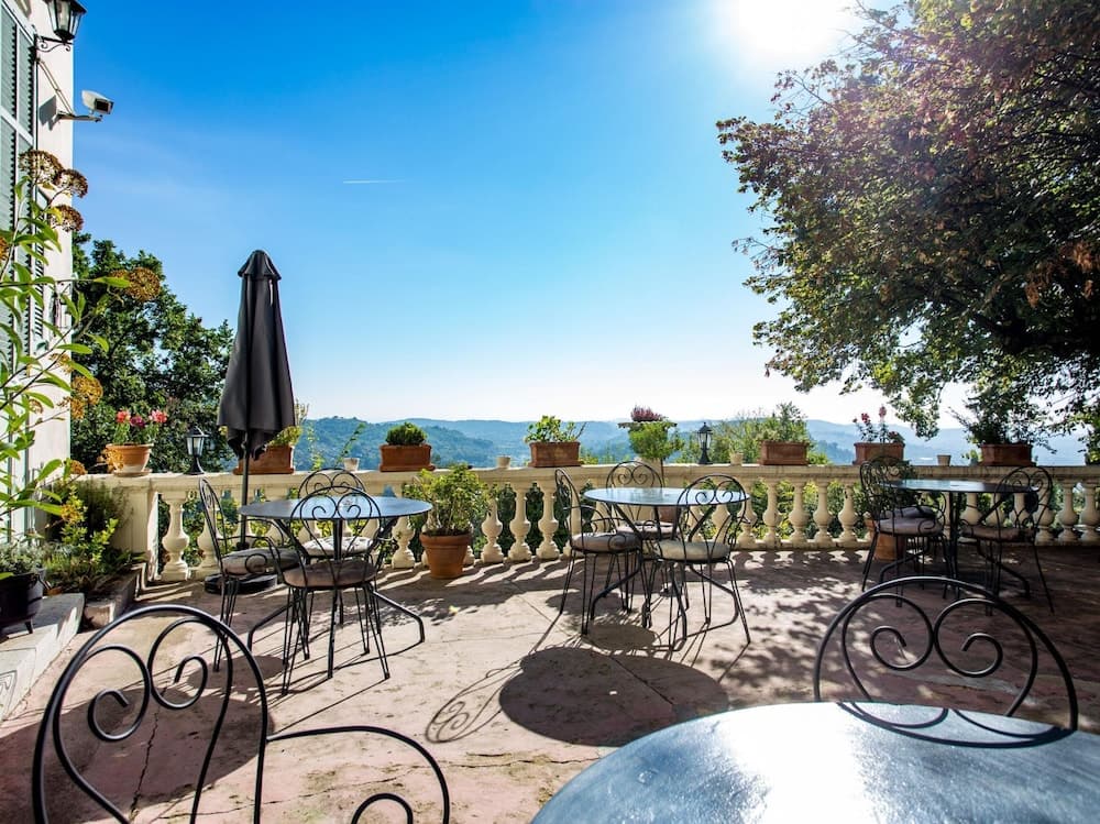 Hôtel La Bellaudière