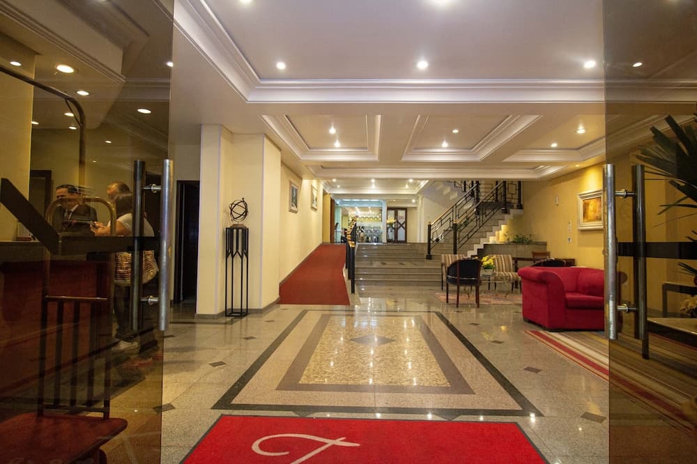 Trevi Hotel & Business