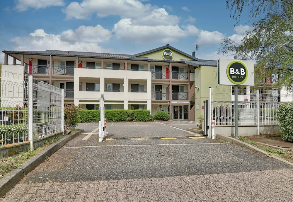 B&B HOTEL Clermont-Ferrand Le Brézet Aéroport