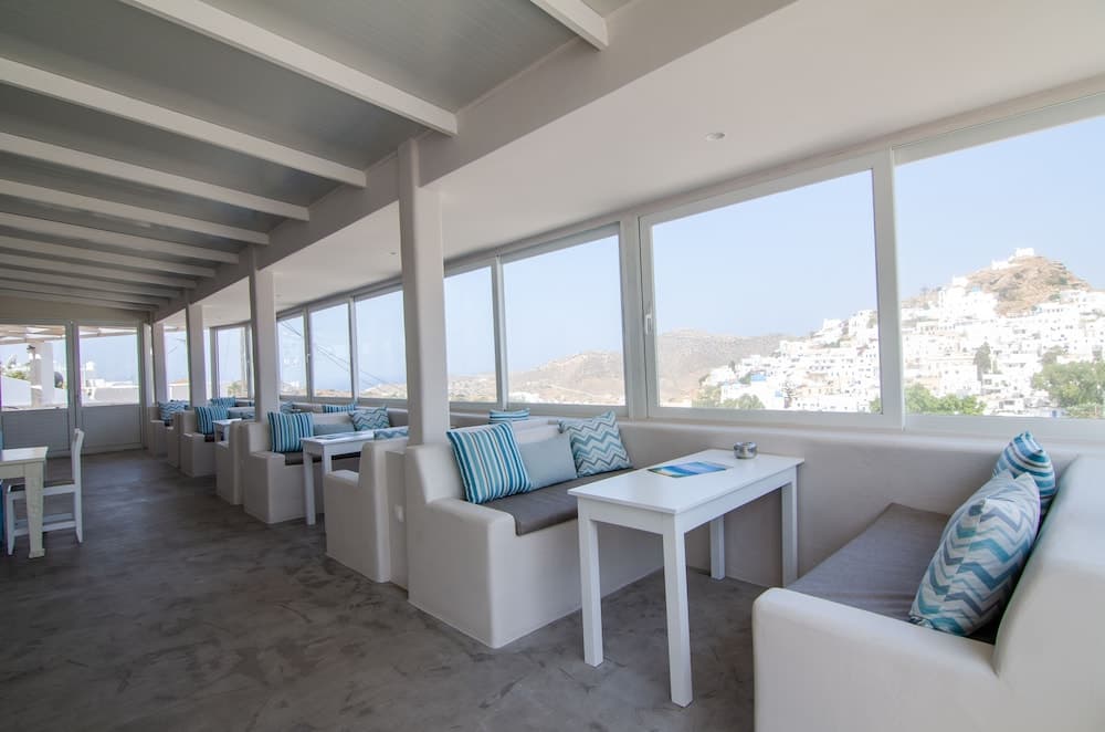George & Irene Hotel