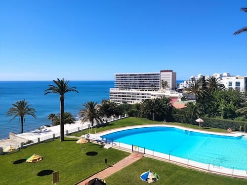 Apartamentos La Roca Rentals