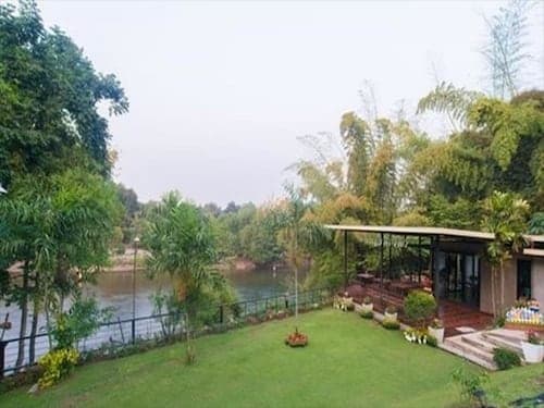 Kanvela Resort