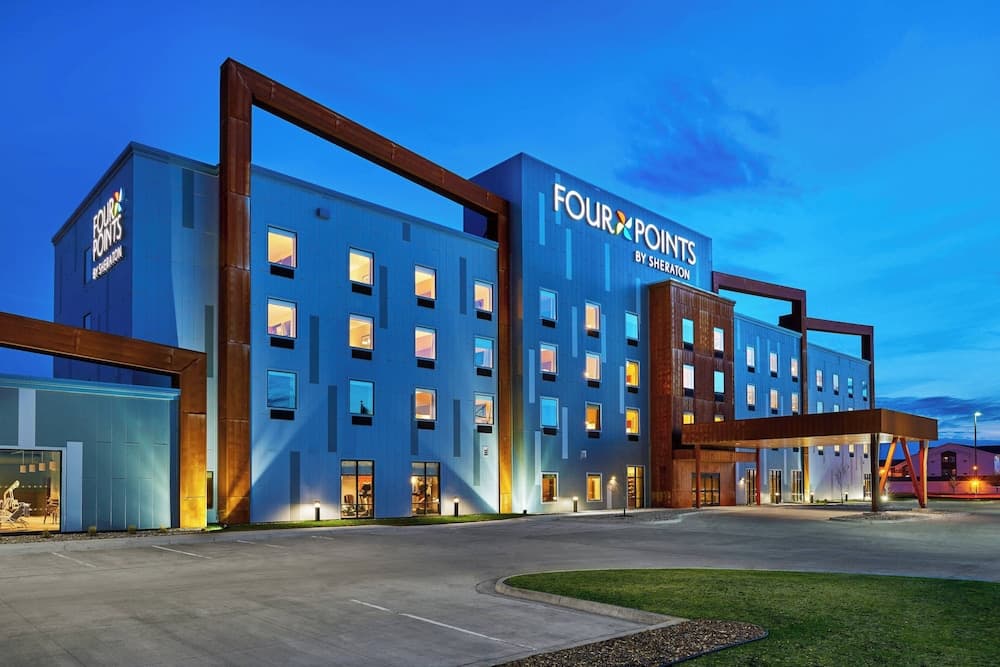 Four Points by Sheraton Fargo Medical Center