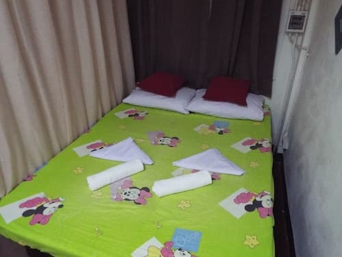 Hostel 24