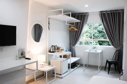 Bed by Boat Hotel & Apartment