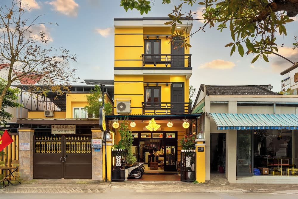 Golden Bell Homestay