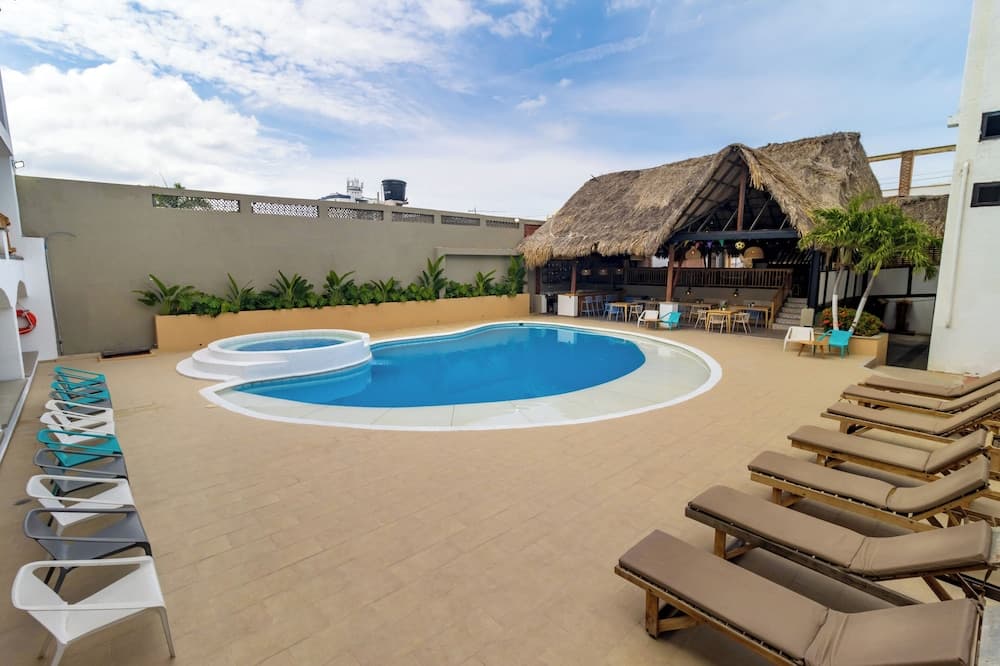 Hotel Sansiraka Suites By GEH Suites