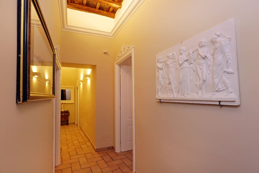 Madonna de’ Monti Suites