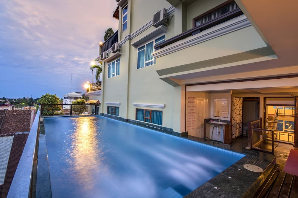 Seng Hout Hotel