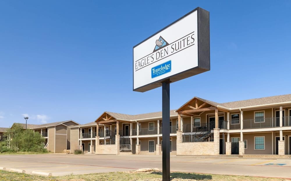 Eagle's Den Suites Big Spring a Travelodge by Wyndham