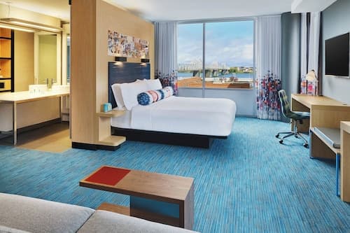 Aloft by Marriott Louisville Downtown