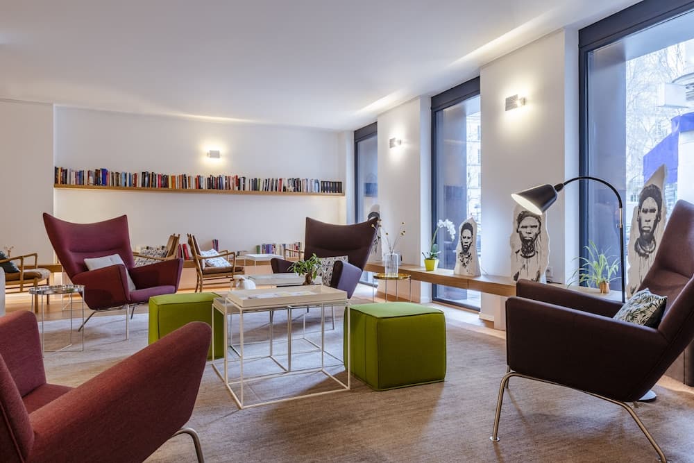 Lobi dinlenme salonu