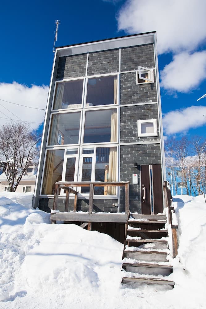 Yotei Cottage