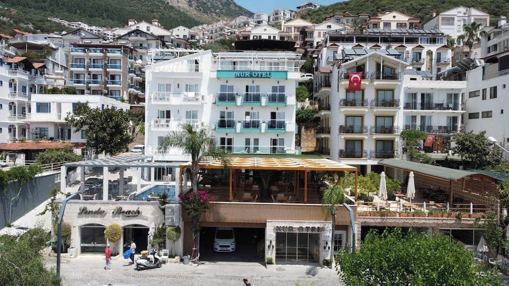 Nur Hotel