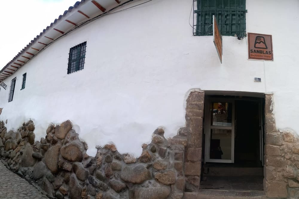 San Blas Backpacker Hostel