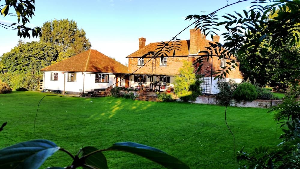 Iffin Farmhouse Accommodation