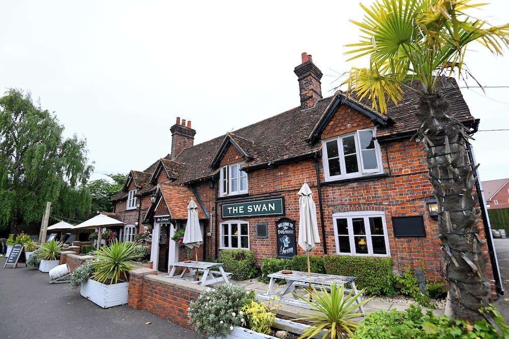 Swan, Thatcham by Marston’s Inns