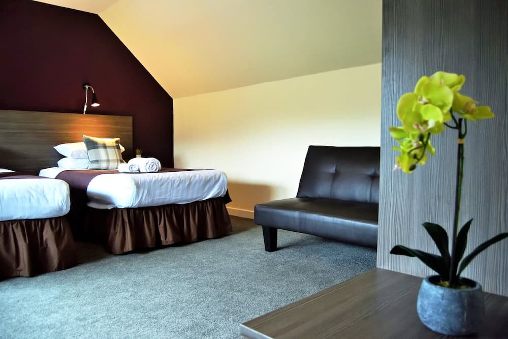 The Breadalbane Arms Hotel (Room Only)
