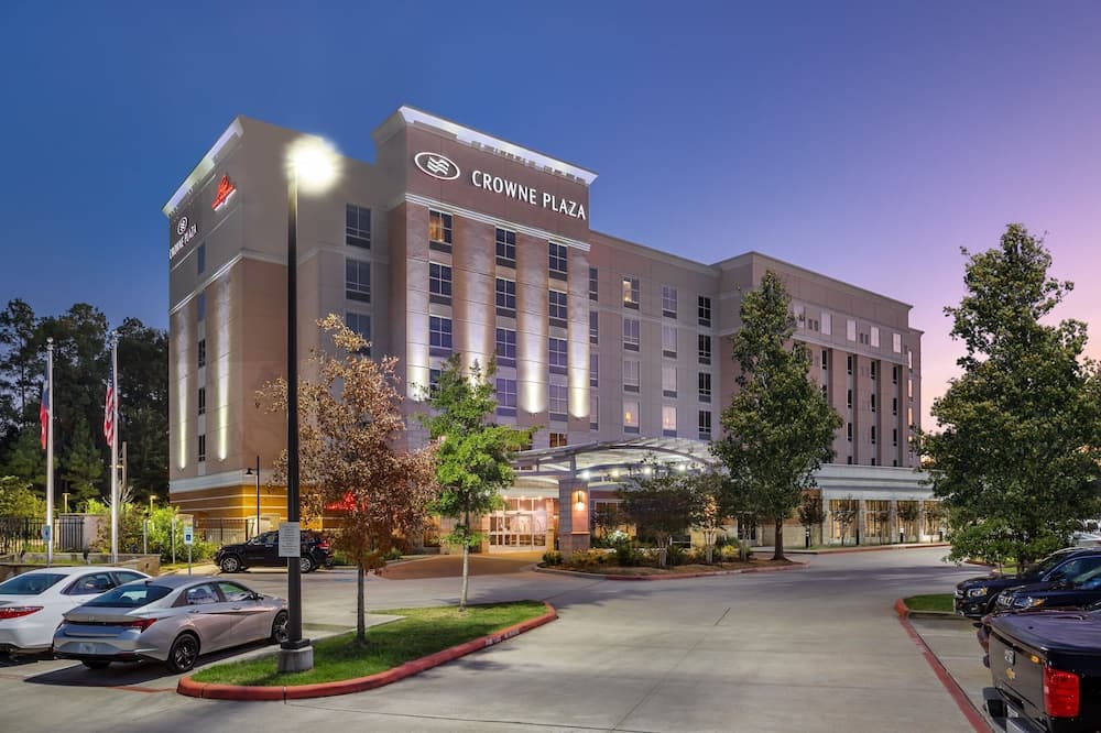 Crowne Plaza Shenandoah - The Woodlands Area by IHG