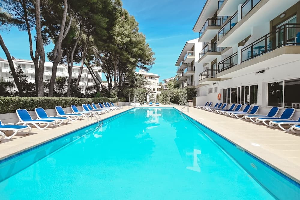 Guya Wave Hotel