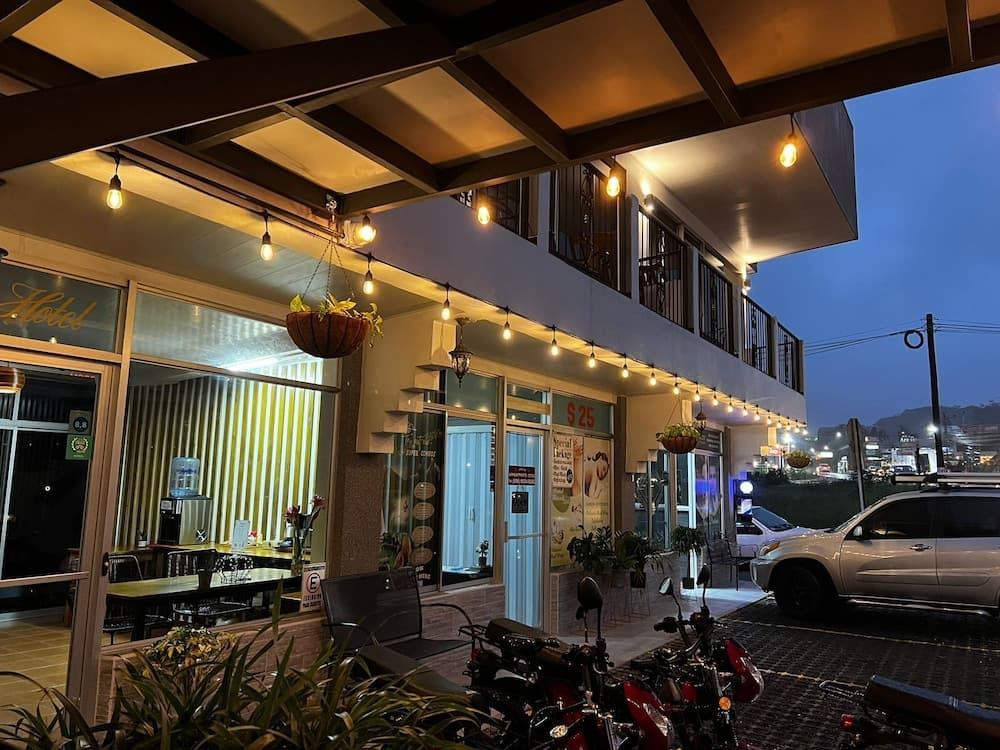 Regina Hotel