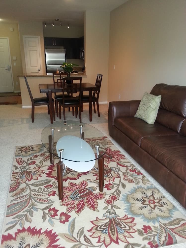 Apartment near Gaslamp & Convetion Center
