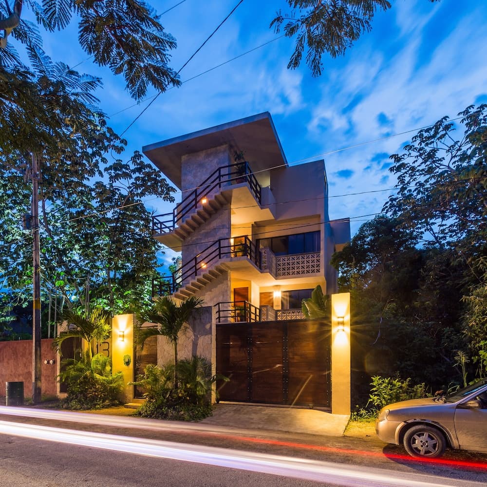 STARFIT Hotel Boutique with access Beachclub, Gym & Spa