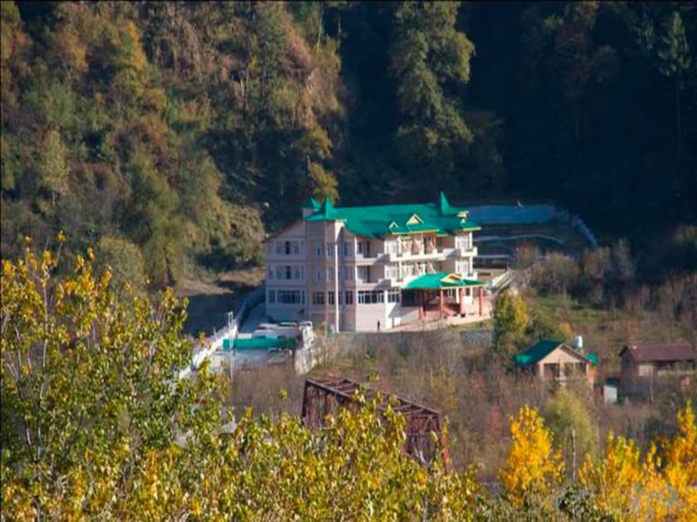 Snow Touch Resort (Shri Nath Group)