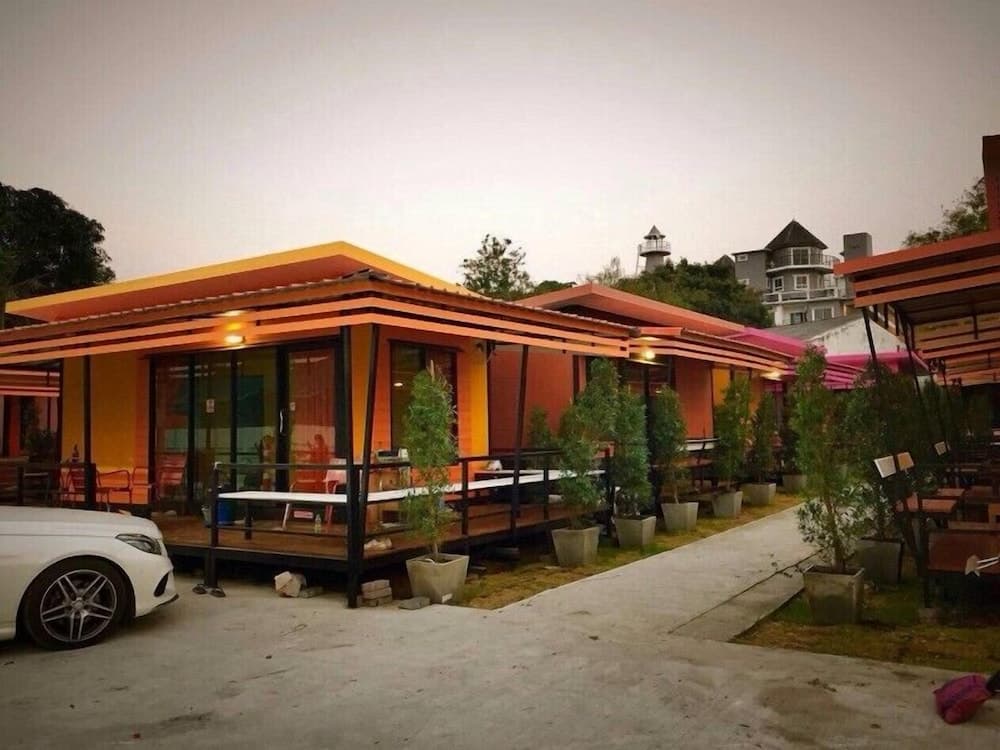 BB House Beach Resort