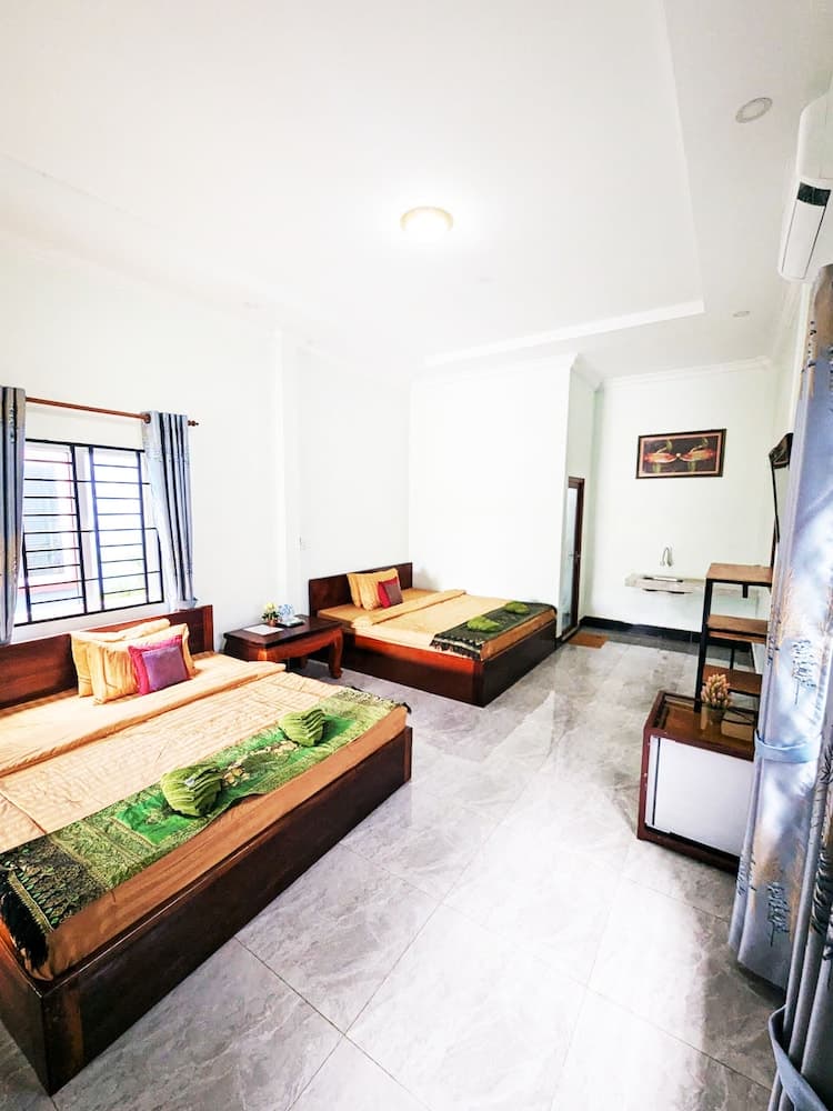 AHHA Bungalow Kampot