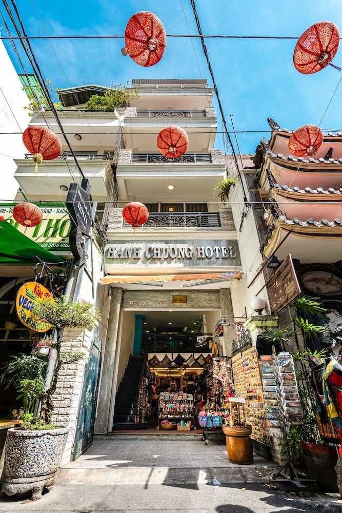 Konaklama yerinin ön cephesi