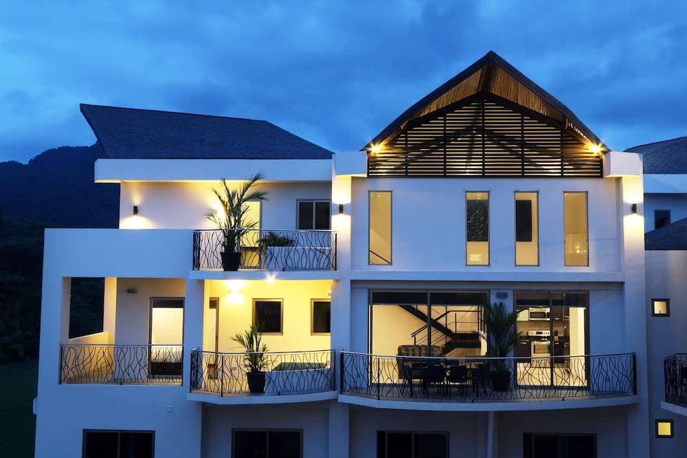 Luxury Sky Penthouses 3-6BR Condo-Hotel at Oceano Jaco