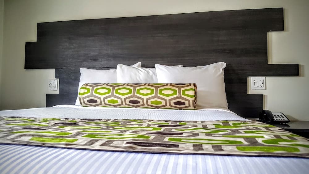 Jewel City Inn