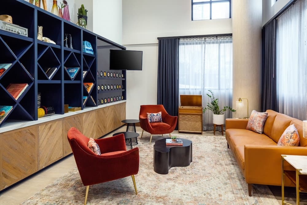 Hotel Indigo Austin Downtown - University by IHG