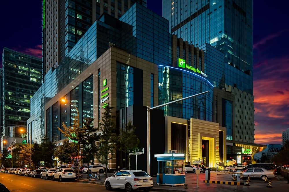 Holiday Inn Express Shenyang North Station by IHG