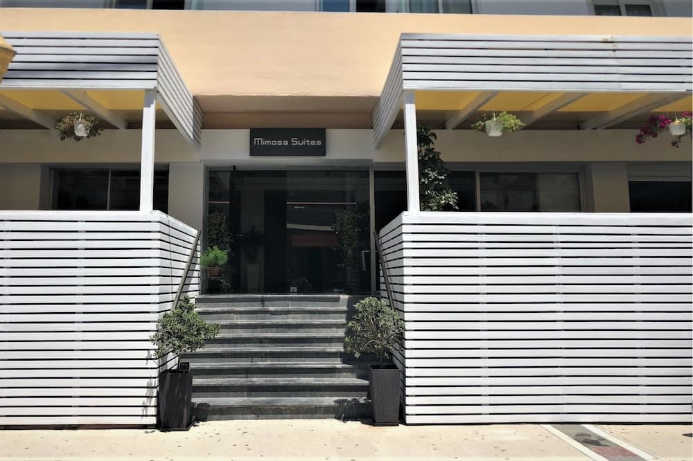 Mimosa Suites