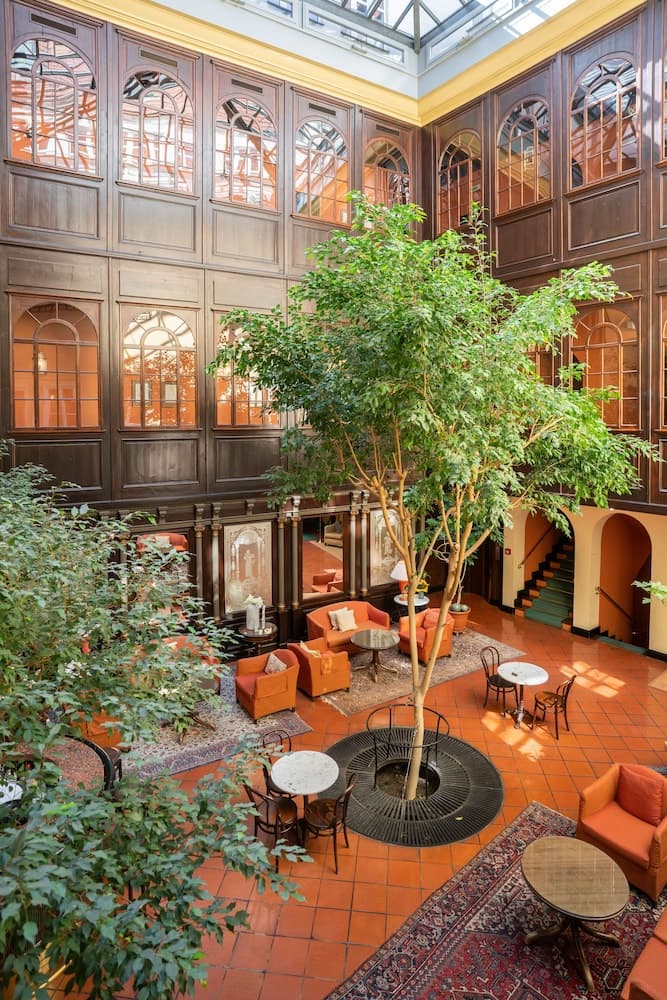 Lobi dinlenme salonu