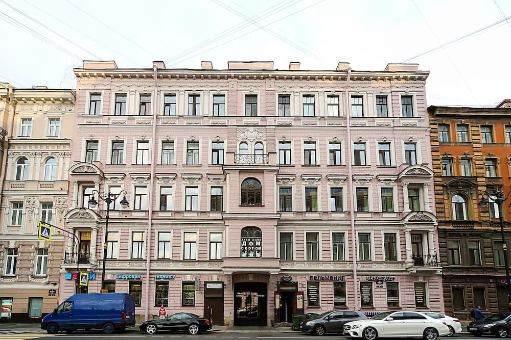 Guest Rooms at Marata Street 8-5